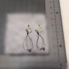 パープル系ビーズのワイヤーイヤリング