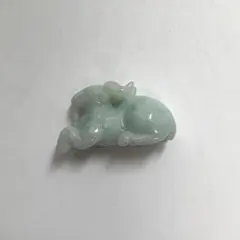 232:ヒスイ 彫刻 根付 羊(十二支)置物 232:ヒスイ 彫刻 根付 羊(十二支)置物 - メルカリ