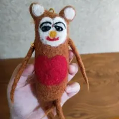 ネパール雑貨　ハンドメイド 羊毛フェルト 猿のぬいぐるみのサムネイル