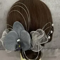 グレー胡蝶蘭髪飾り♡成人式　和装　浴衣　七五三　袴　前撮り　振袖　水引　リボンのサムネイル