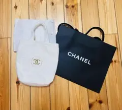 シャネル CHANEL ノベルティツイード　ミニトートバッグ　ラメホワイト　新品