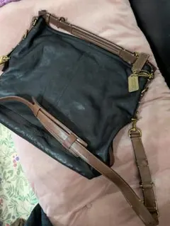 超美品！COACH ブラックレザー ショルダーバッグ