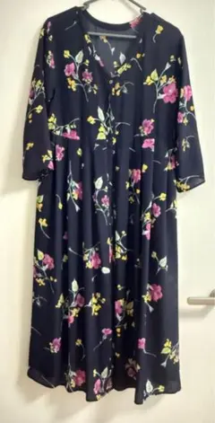 URBAN RESEARCH DOORS 花柄ワンピース 七分袖