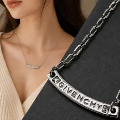 GIVENCHY ネックレス クロス×ロゴチャーム シルバー 十字架 214 - メルカリ