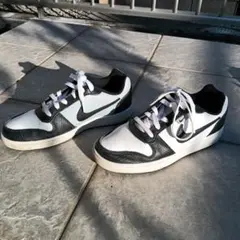 Nike スニーカー ホワイト/ブラック