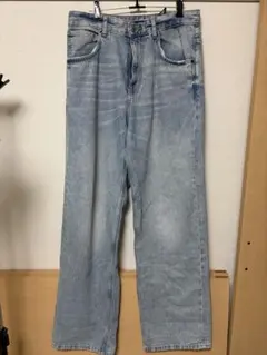 ライトブルー デニムパンツ