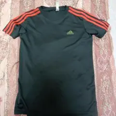 adidas スポーツ Tシャツ 黒 赤