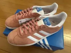 T*g様 アディダス　ガゼル　IG6213