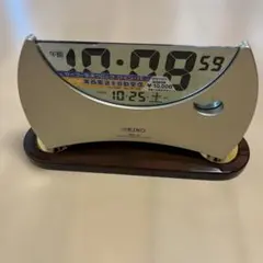 セイコー　電波時計　置き時計のサムネイル