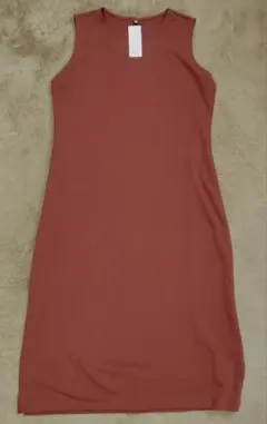 UNIQLO ポンチワンピースノースリーブ＋