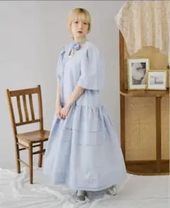クティールとレトロ ワンピースのサムネイル