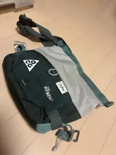 ACG ナイキ　エーシージー　アイセン　ウエストバッグ　ボディバッグ　 ナイキ