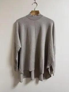 theory luxe ベージュ タートルネック ニット