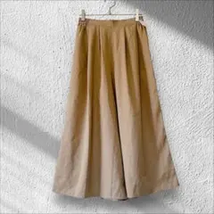 アース　ジョーゼット　スカーチョ　新品タグ付き　ベージュ　　リラックス