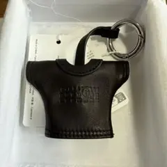 MM6 Maison Margiela ブラックレザーキーホルダー