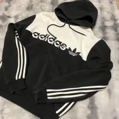 adidas フード付きパーカー Mサイズ ブラック/ホワイト