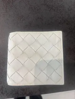 美品　ボッテガ・ヴェネタ 三つ折り財布 ホワイト