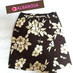 ALBA ROSA アルバローザハイビスカス柄 フレアスカート ブラウンのサムネイル