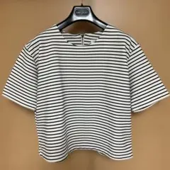レディース　トップス　白黒ボーダー 半袖　背中ファスナー