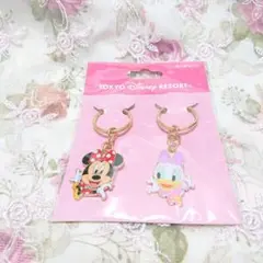 BN0614新品ミニー　デイジー　キーチェーン　ディズニーリゾート限定◎