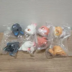 狐　カプセルドール　ガチャガチャ　ミニチュアフィギュア　4個セット