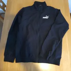 PUMA 　150　ブラック　薄手のシャカシャカジャンパー　ウインドブレーカー