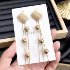 ピアス