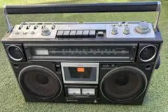 昭和レトロ SANYO ラジカセ MR-X900 分解中。ひえ～ サンヨーMR-X900 | じんけいの修理日記