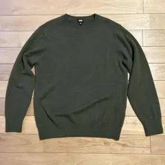 ユニクロ　カシミヤニット　メンズM カーキ