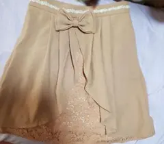 新品タグ付きリボン付きスカートのサムネイル