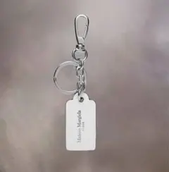 Maison Margiela ウサギ型キーホルダー Maison Margiela ウサギ キーホルダー - メルカリ