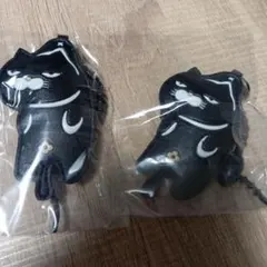 黒猫デザイン キーホルダー ストラップ付き×2個