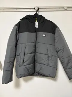 Quiksilver ダウンジャケット フード付き[期間限定価格‼️]のサムネイル
