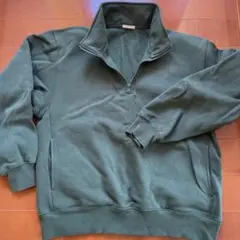 ダークグリーン ハーフジップ トレーナー