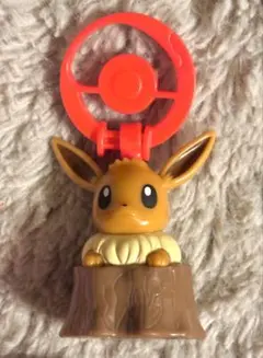 ハッピーセット　ポケモン イーブイ(メス)のシャカシャカキーホルダー
