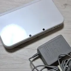 キ*ー様 new 3DS LL ホワイト 充電器付き 任天堂 ニンテンドー