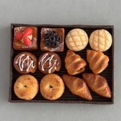 ミニチュアパン 12個セット 樹脂粘土 ミニチュアフード　クロワッサン