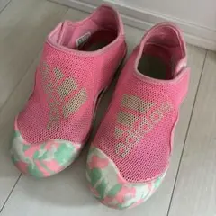 adidas ピンク メッシュ サンダル　ピンク　19センチ