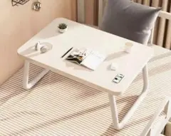シンプルなプラスチック製テーブル