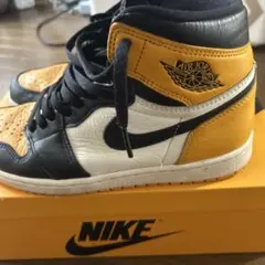 Nike Air Jordan 1 taxi