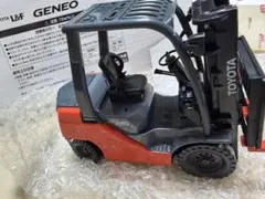 TOYOTA フォークリフトのサムネイル