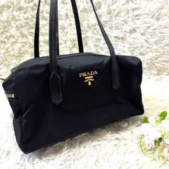 【極美品】プラダ ショルダーバッグ ゴールドロゴ 黒 ナイロン 白タグ 革タグのサムネイル
