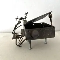 Item thumbnail for item 484c4b6d-c12c-439e-a41a-ca55d37e124d