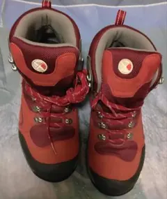 Item thumbnail for item e6516117-d8b3-45f6-b23a-7bfbbbdb22b8