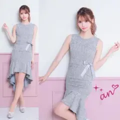 an アン テールカット マーメイド ミディアムドレス ライトグレー