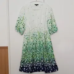 DHC 花柄 グラデーション 5分袖 ひざ丈ワンピース 9号のサムネイル