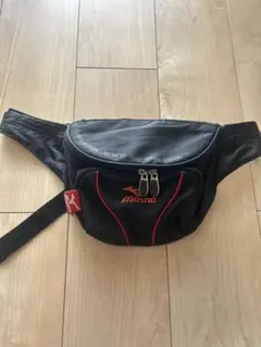 ミズノ MIZUNO ウエストバッグ ボディバッグ ブラック レッド