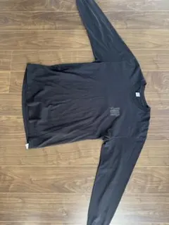 UNDEFEATED ロングTシャツ Lサイズ ブラック 胸ロゴ　値下げ交渉可