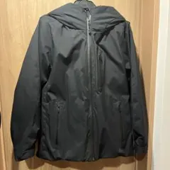 ブラック フード付き ダウンジャケット