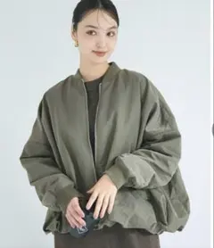 coca バルーンブルゾン　カーキ　L